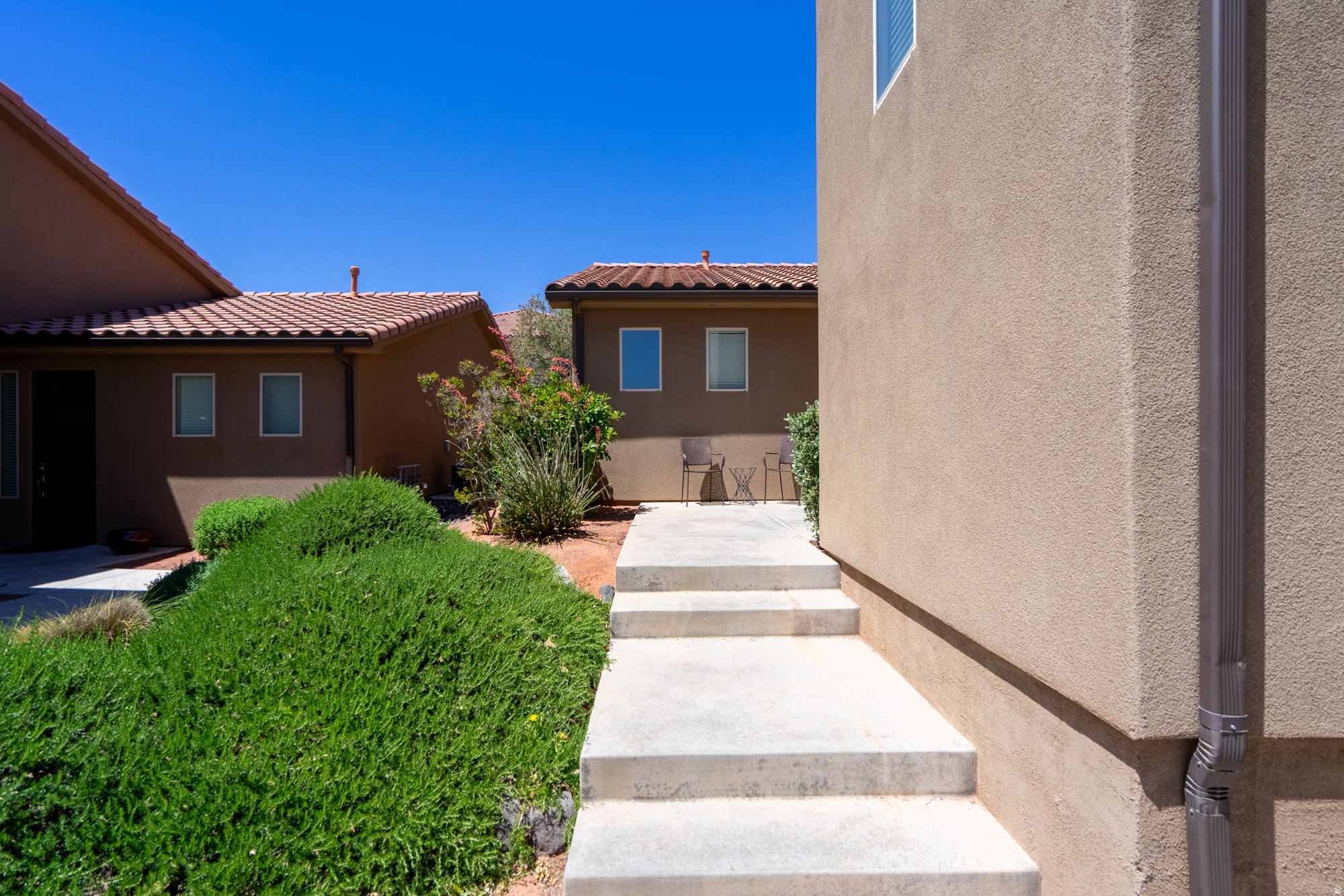 PARADISE VILLAGE AT ZION - Residential