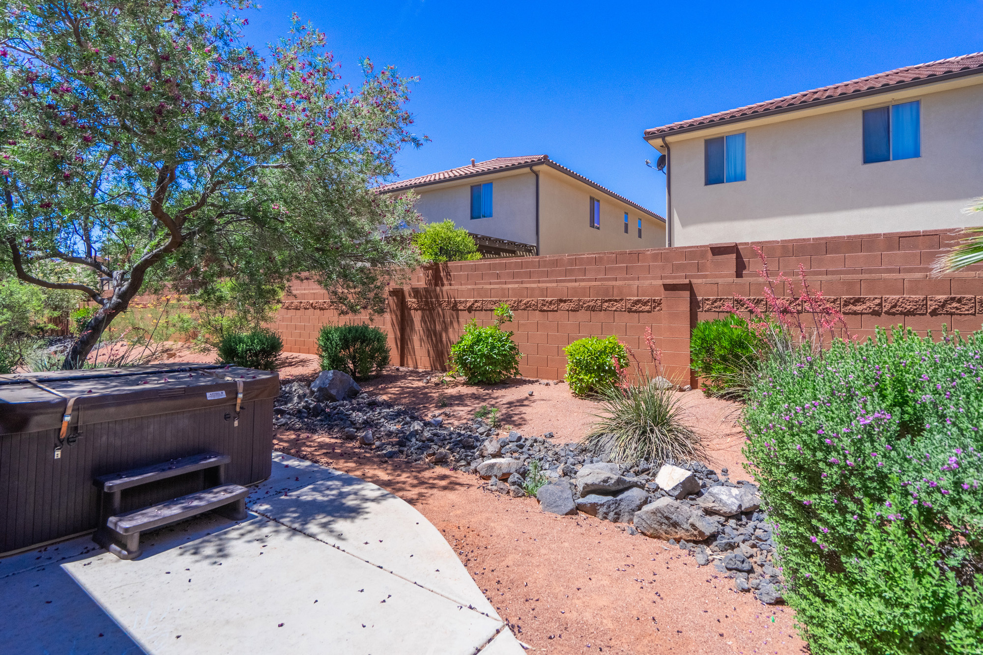 PARADISE VILLAGE AT ZION - Residential