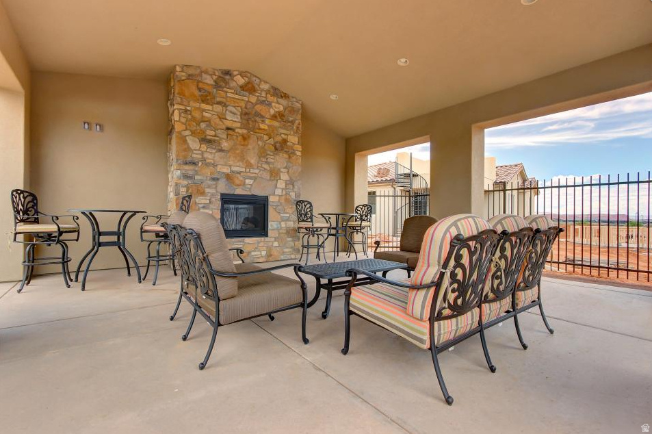 PARADISE VILLAGE AT ZION - Residential