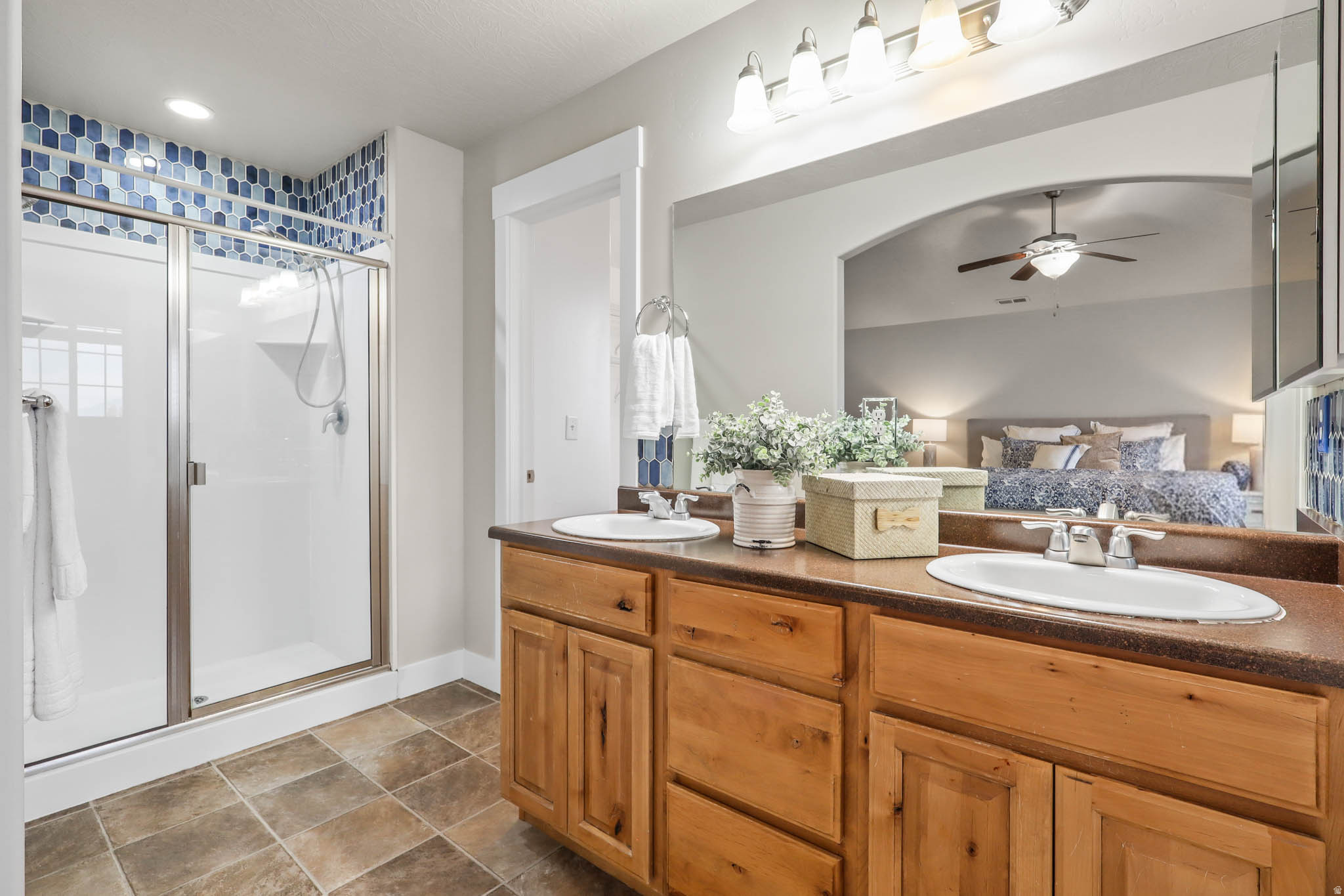 SILVERLAKE - Residential