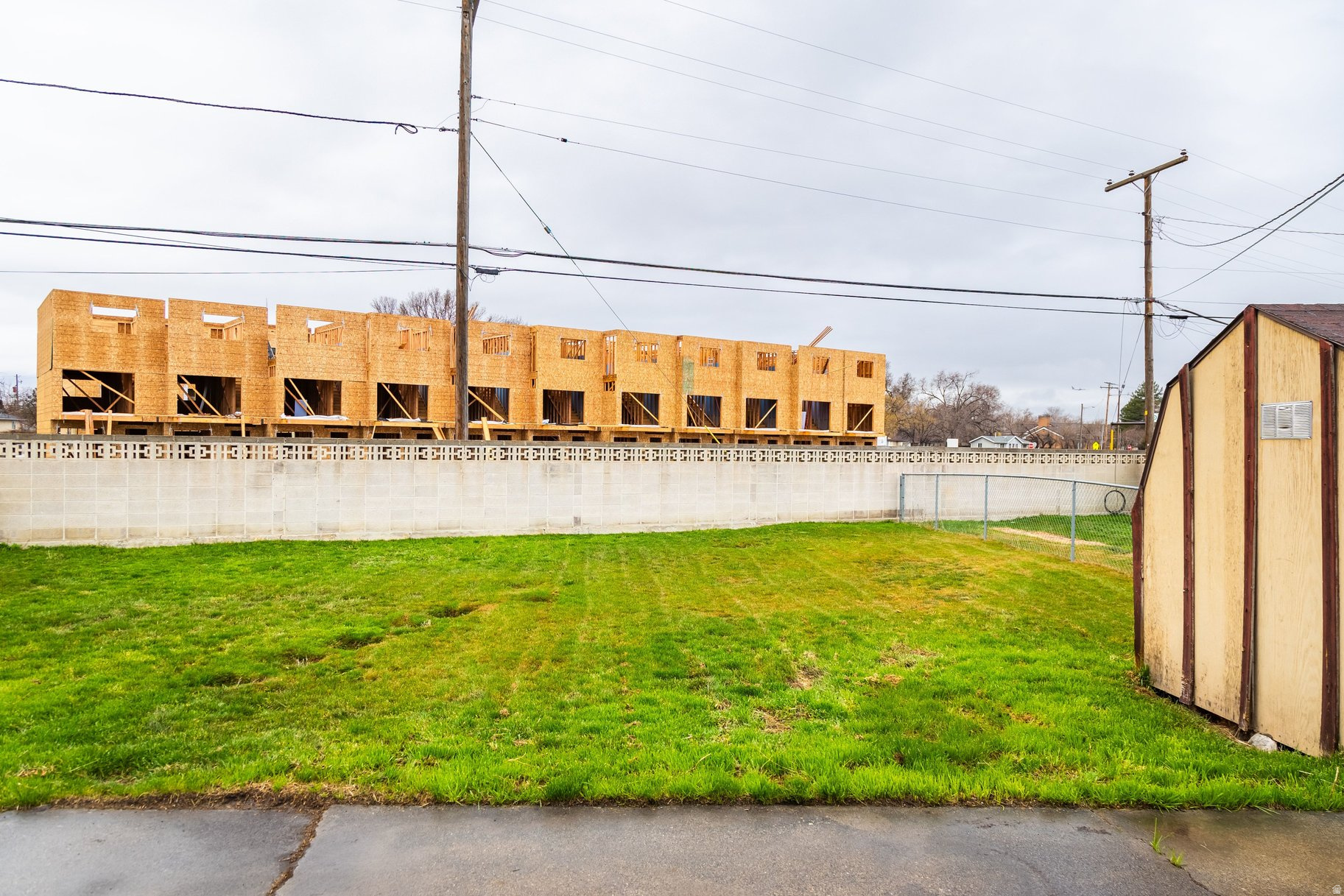 GLENDALE GARDENS - Residential