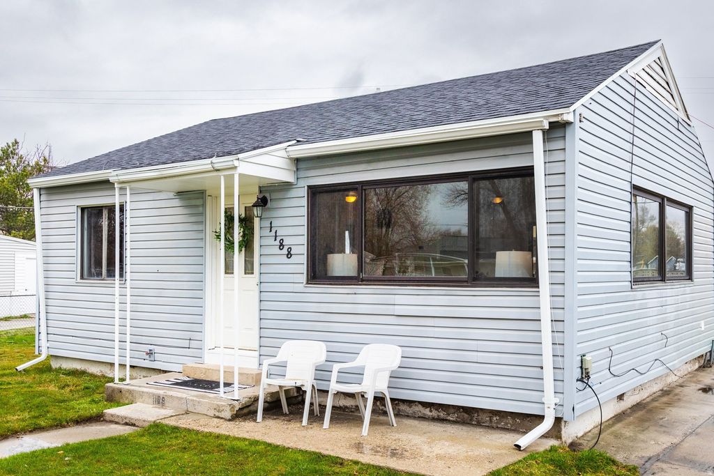 Photo of 1188 S 1300 W, Salt Lake City, UT 84104 (MLS # 2140743)