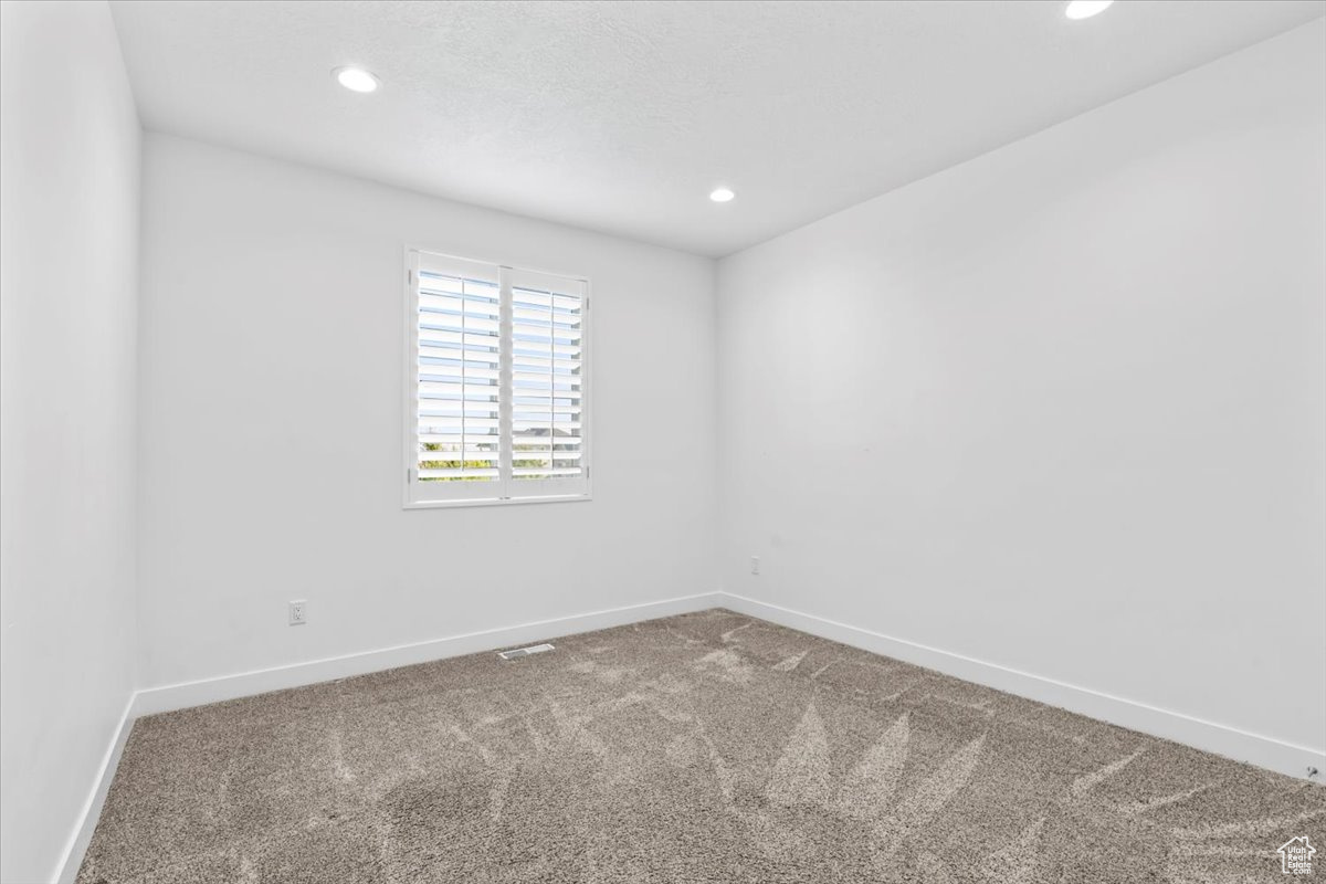 NEWTON FARMS - Residential