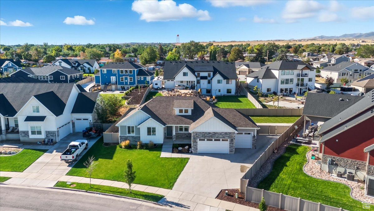 NEWTON FARMS - Residential