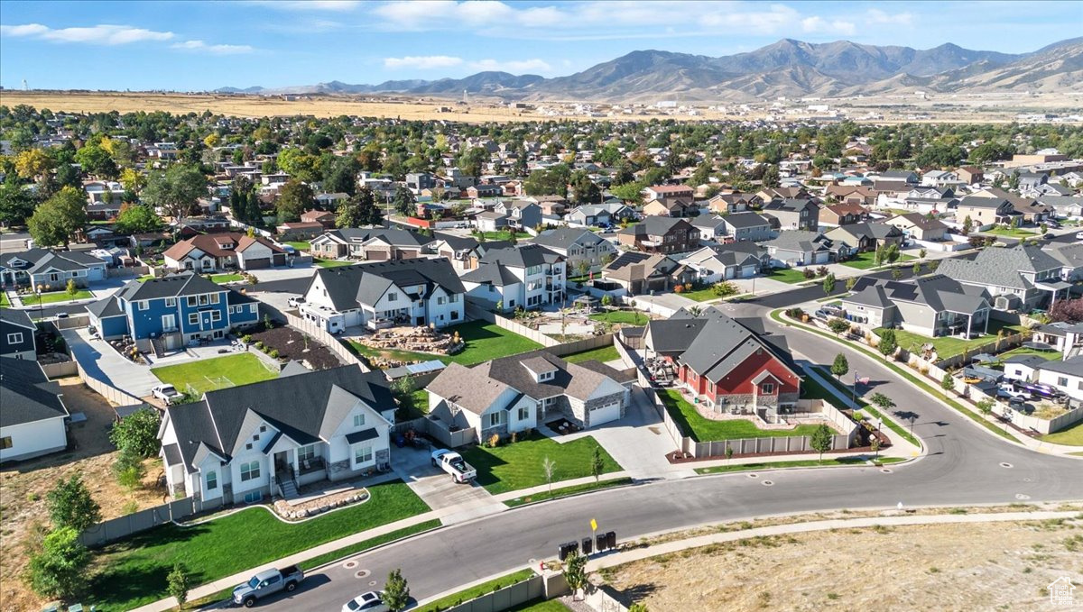 NEWTON FARMS - Residential
