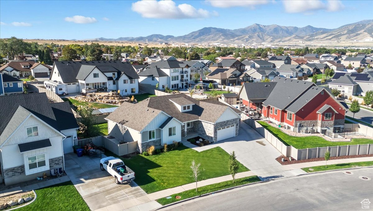 NEWTON FARMS - Residential