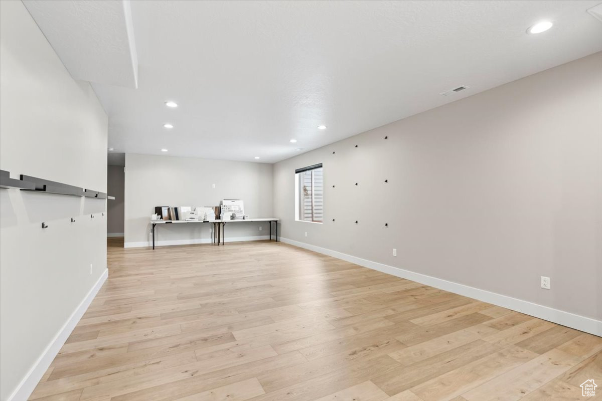 NEWTON FARMS - Residential