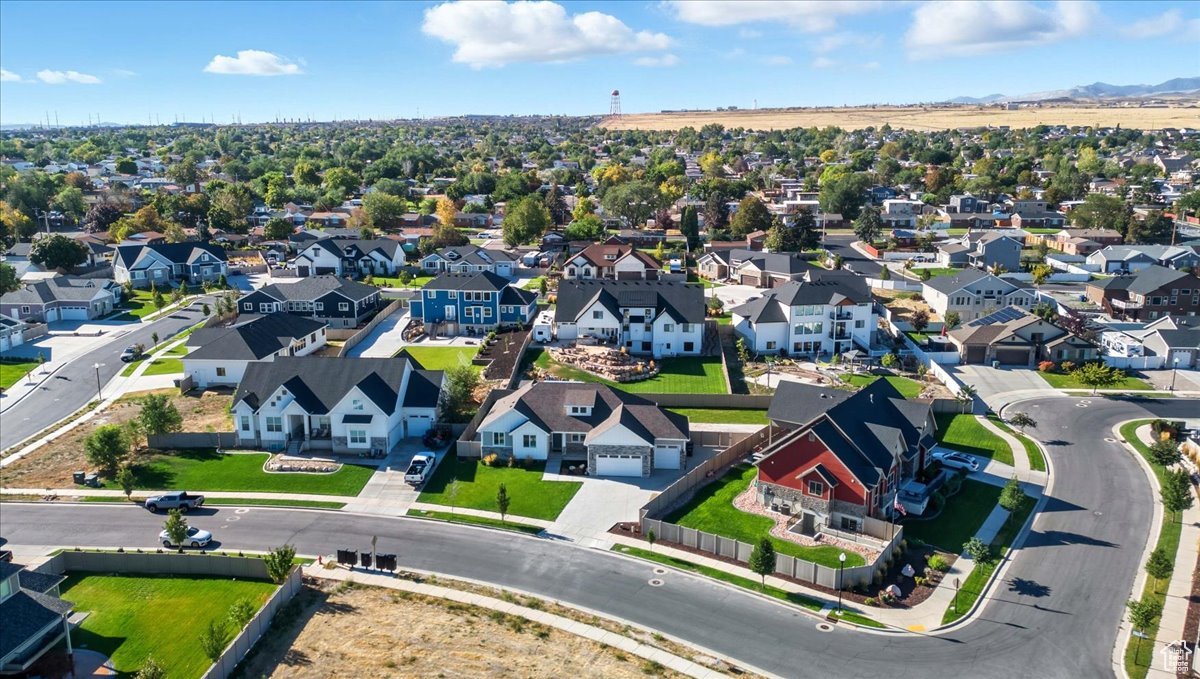 NEWTON FARMS - Residential