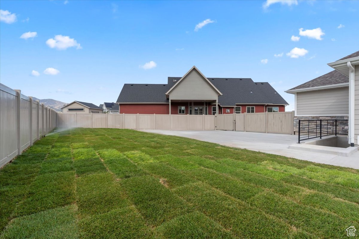 NEWTON FARMS - Residential