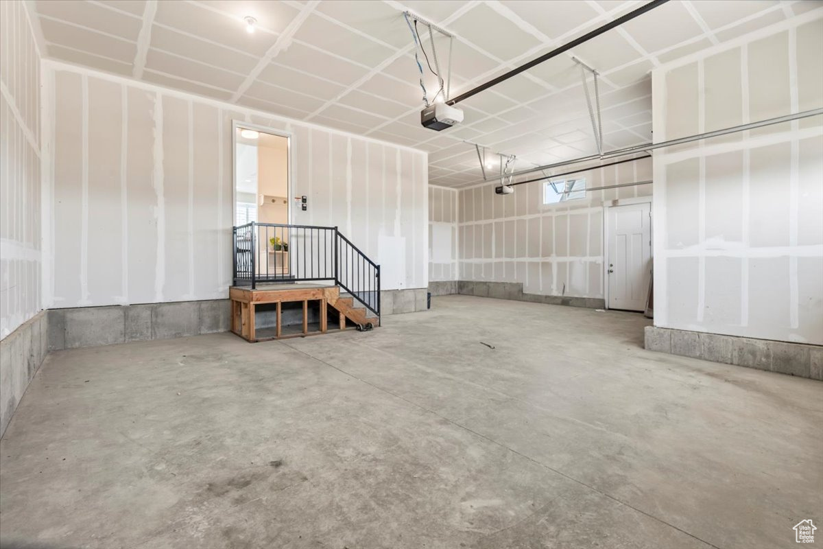 NEWTON FARMS - Residential