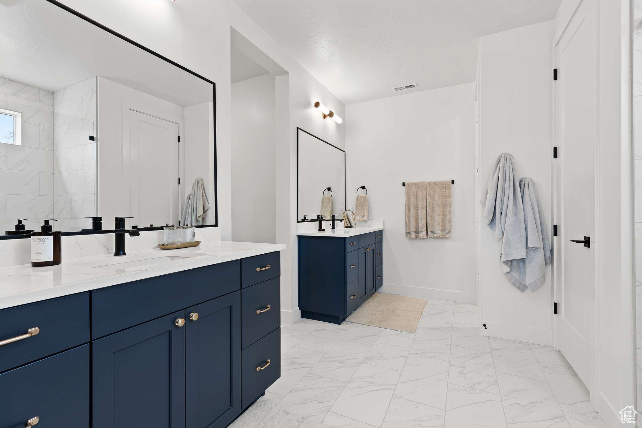 SANDS COVE - Residential