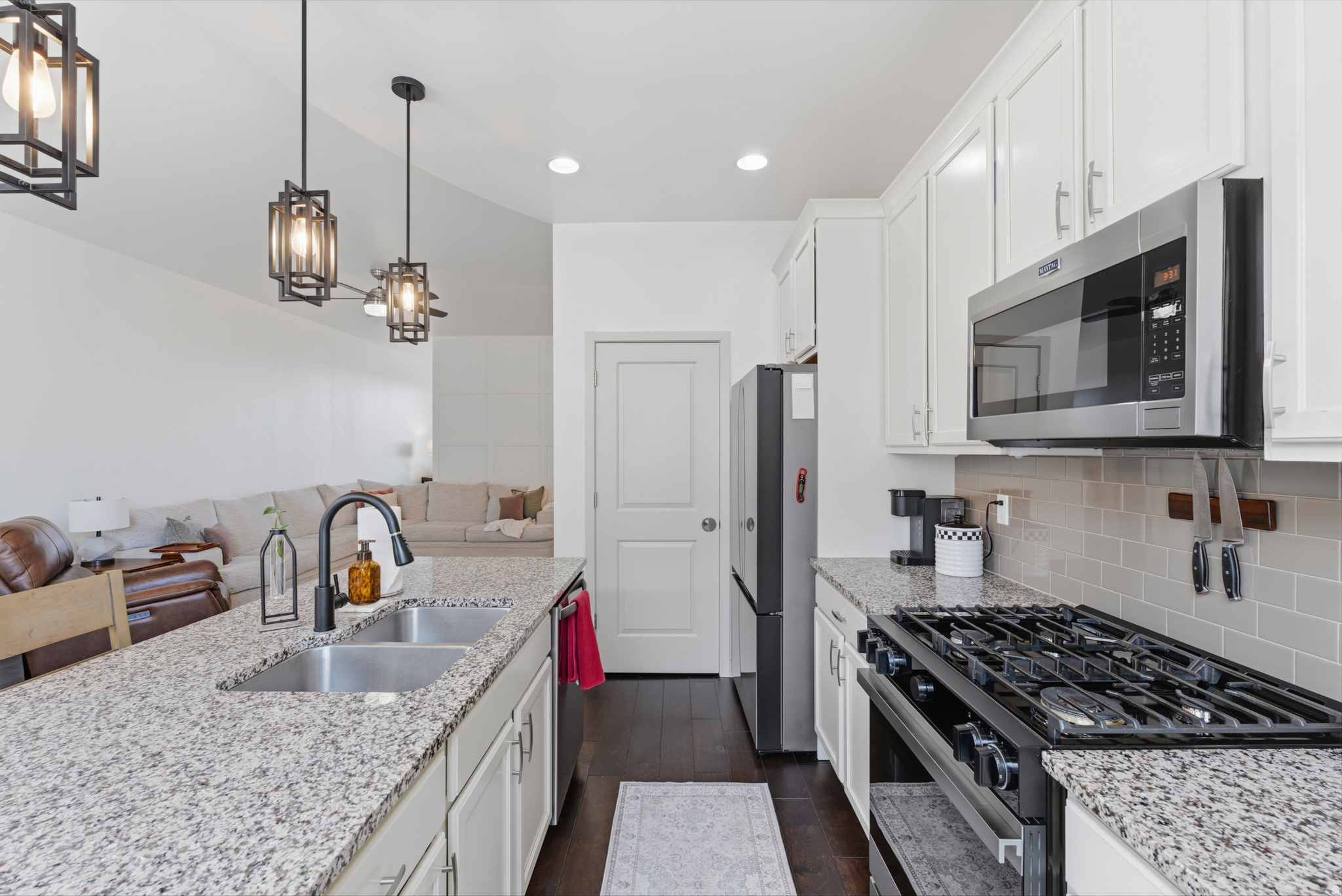 SKYLINE - Residential