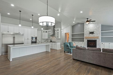 Tiny photo for 11613 S FOX VISTA DR, Draper, UT 84020 (MLS # 2147897)