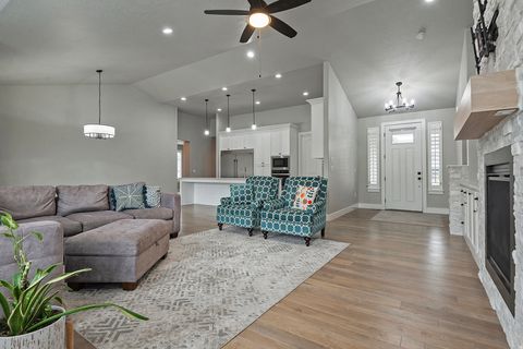 Tiny photo for 11613 S FOX VISTA DR, Draper, UT 84020 (MLS # 2147897)