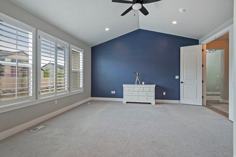 Tiny photo for 11613 S FOX VISTA DR, Draper, UT 84020 (MLS # 2147897)