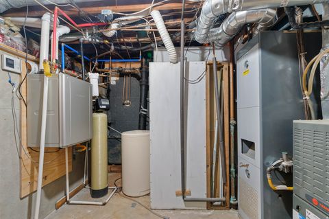 Tiny photo for 2842 E 7375 S, Cottonwood Heights, UT 84121 (MLS # 2138074)