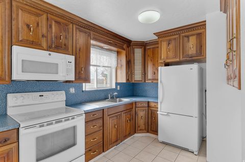 Tiny photo for 2842 E 7375 S, Cottonwood Heights, UT 84121 (MLS # 2138074)
