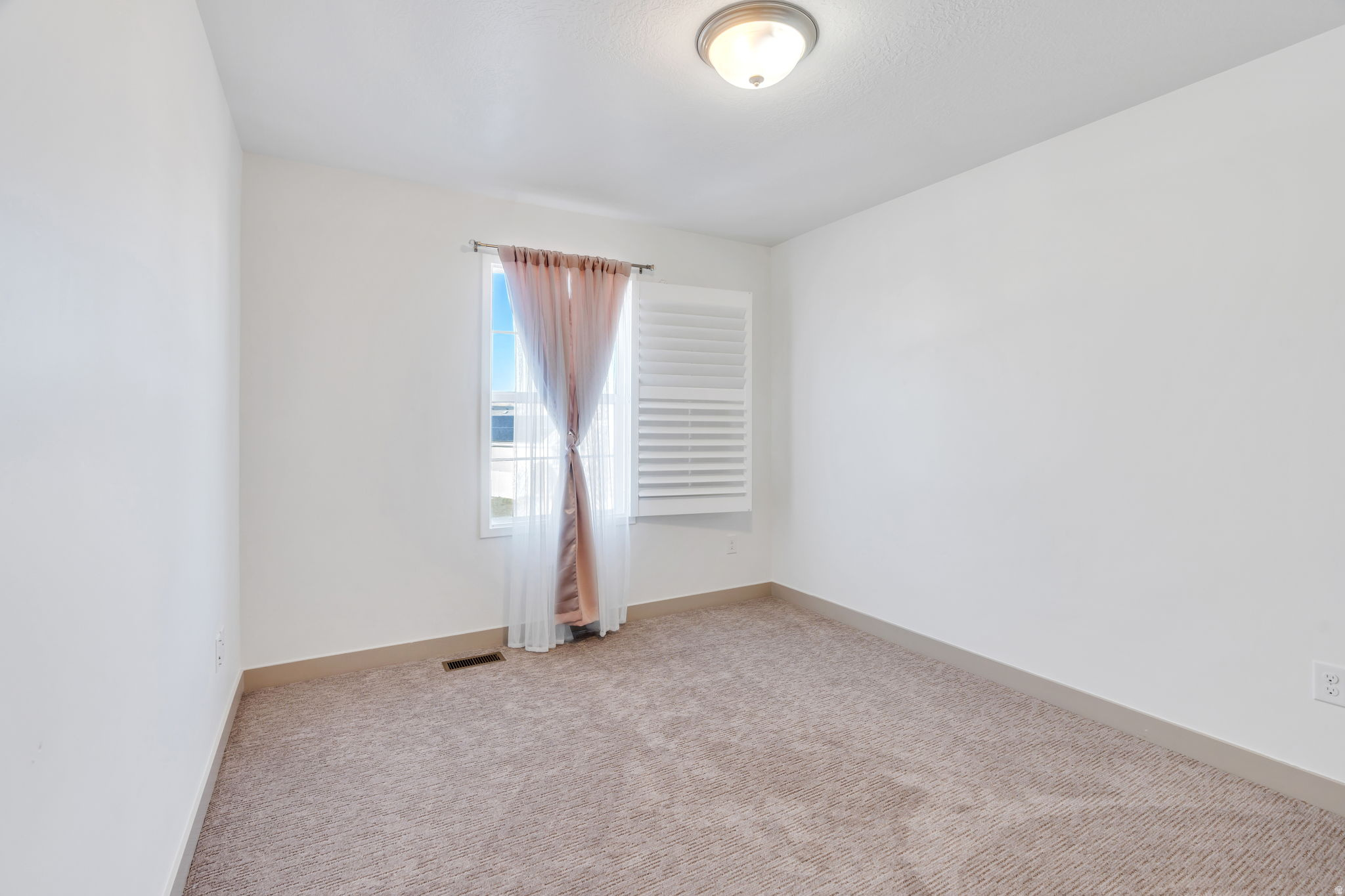 HOLBROOK FARMS 837 - Residential