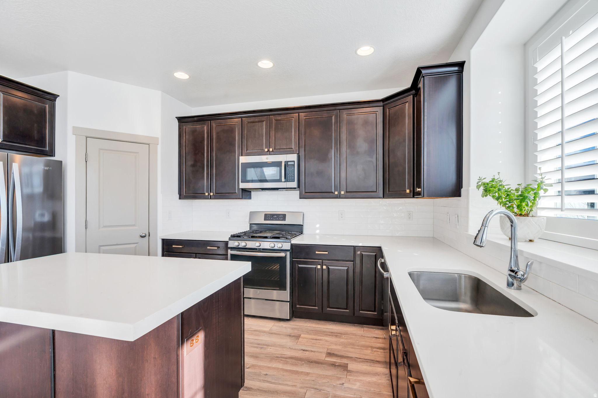 HOLBROOK FARMS 837 - Residential