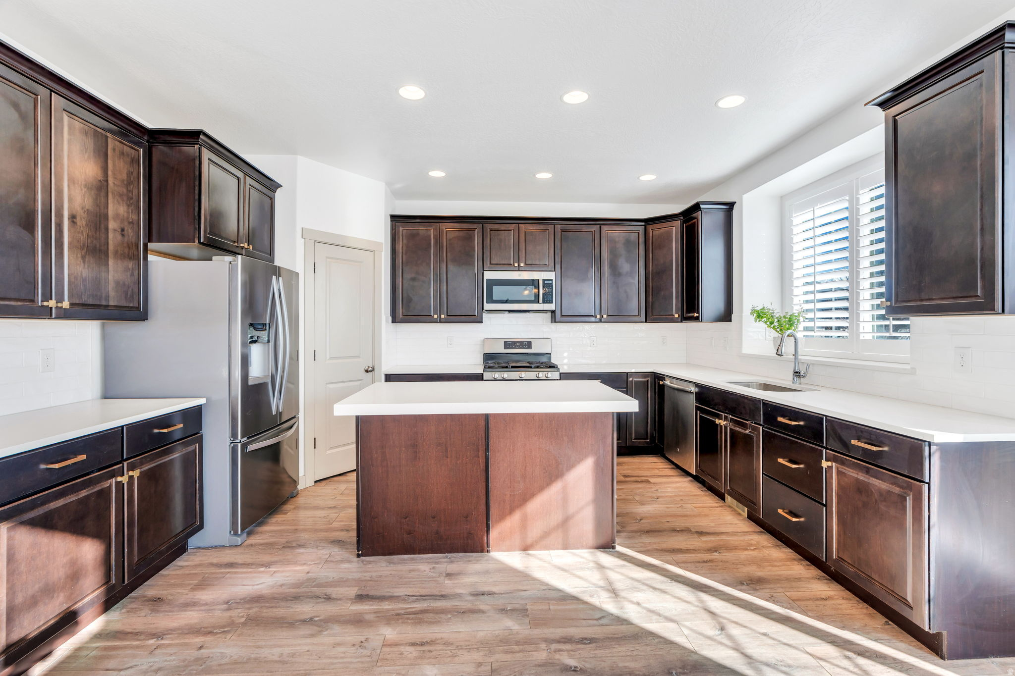 HOLBROOK FARMS 837 - Residential