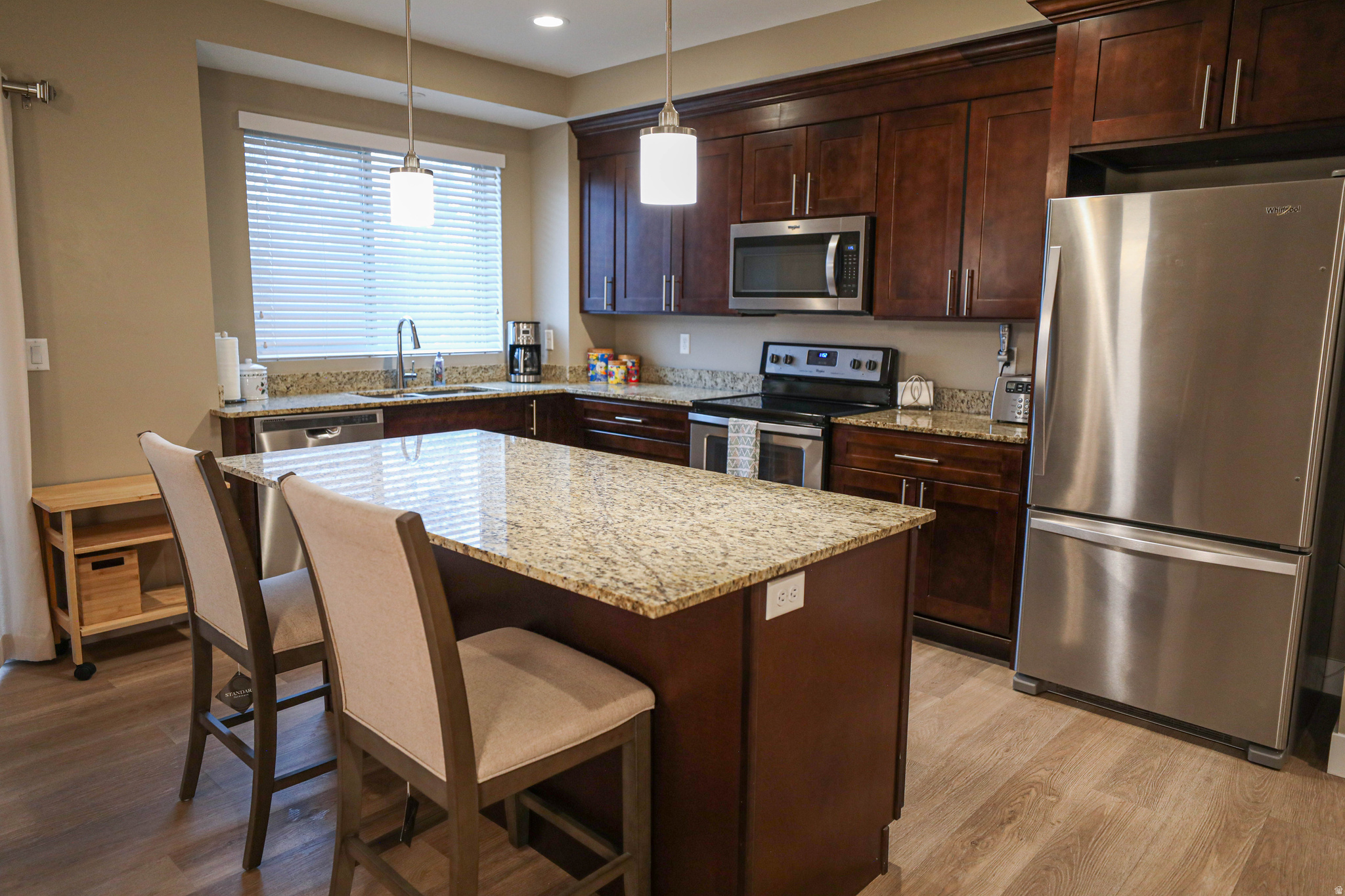 1225 E WOLF HOLLOW LN 101