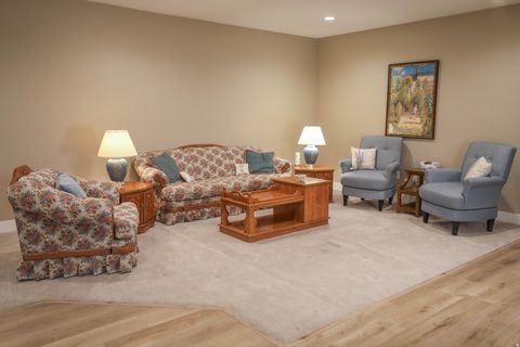 1225 E WOLF HOLLOW LN 101 Holladay UT 84117