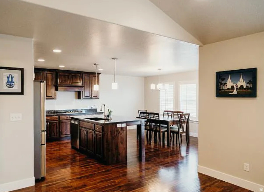 CANYON HILLS PUD PHASE 3 - Residential Lease