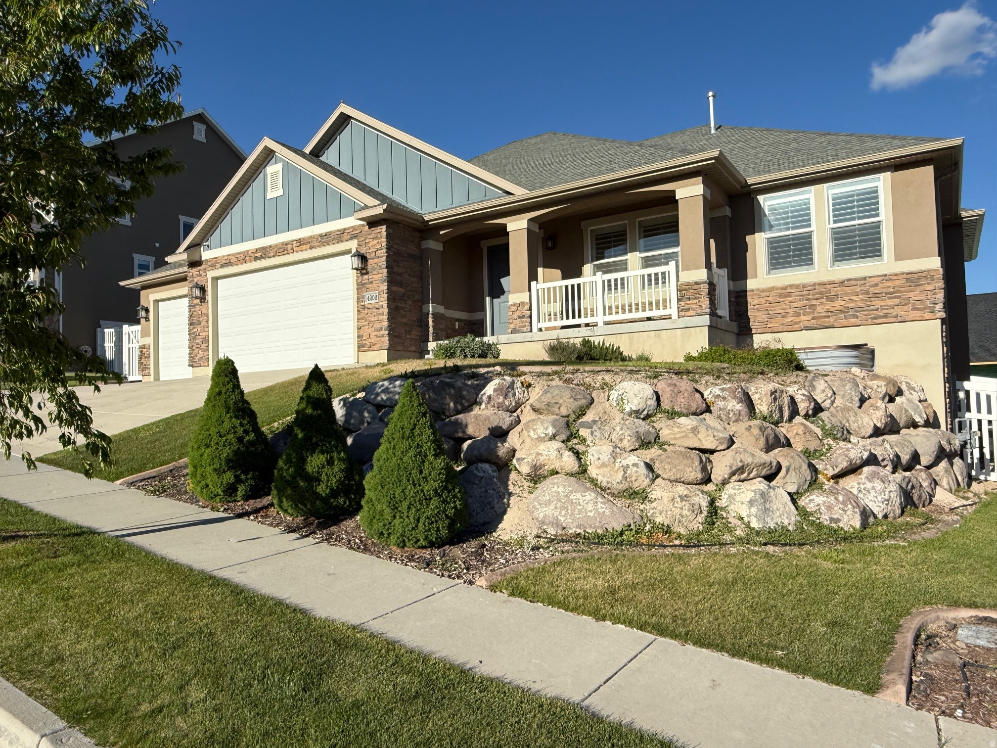 CANYON HILLS PUD PHASE 3 - Residential Lease