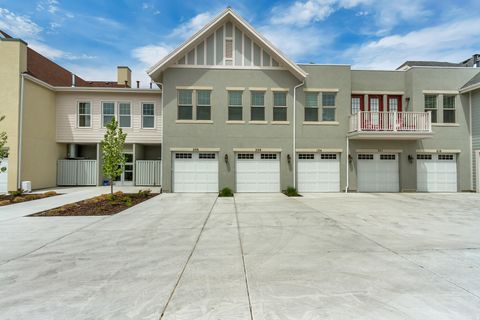Photo of 4951 W WALTANA WAY #208, South Jordan, UT 84009 (MLS # 2151982)