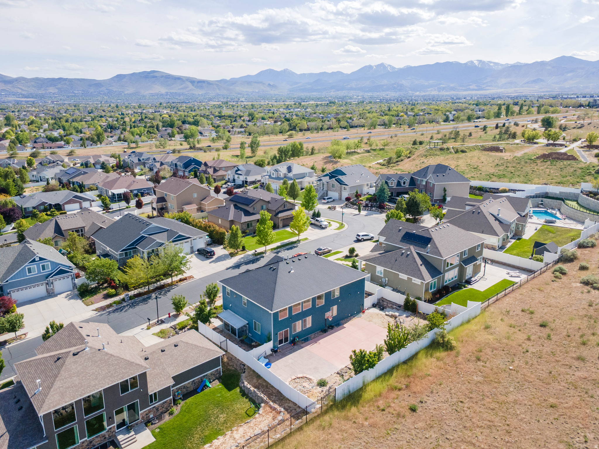 JORDAN HEIGHTS - Residential