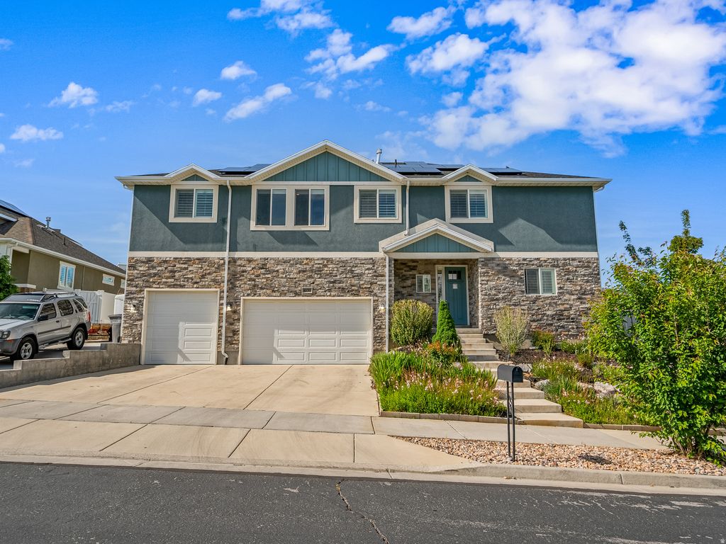 Photo of 4130 W SHINNEROCK DR, South Jordan, UT 84009 (MLS # 2160404)
