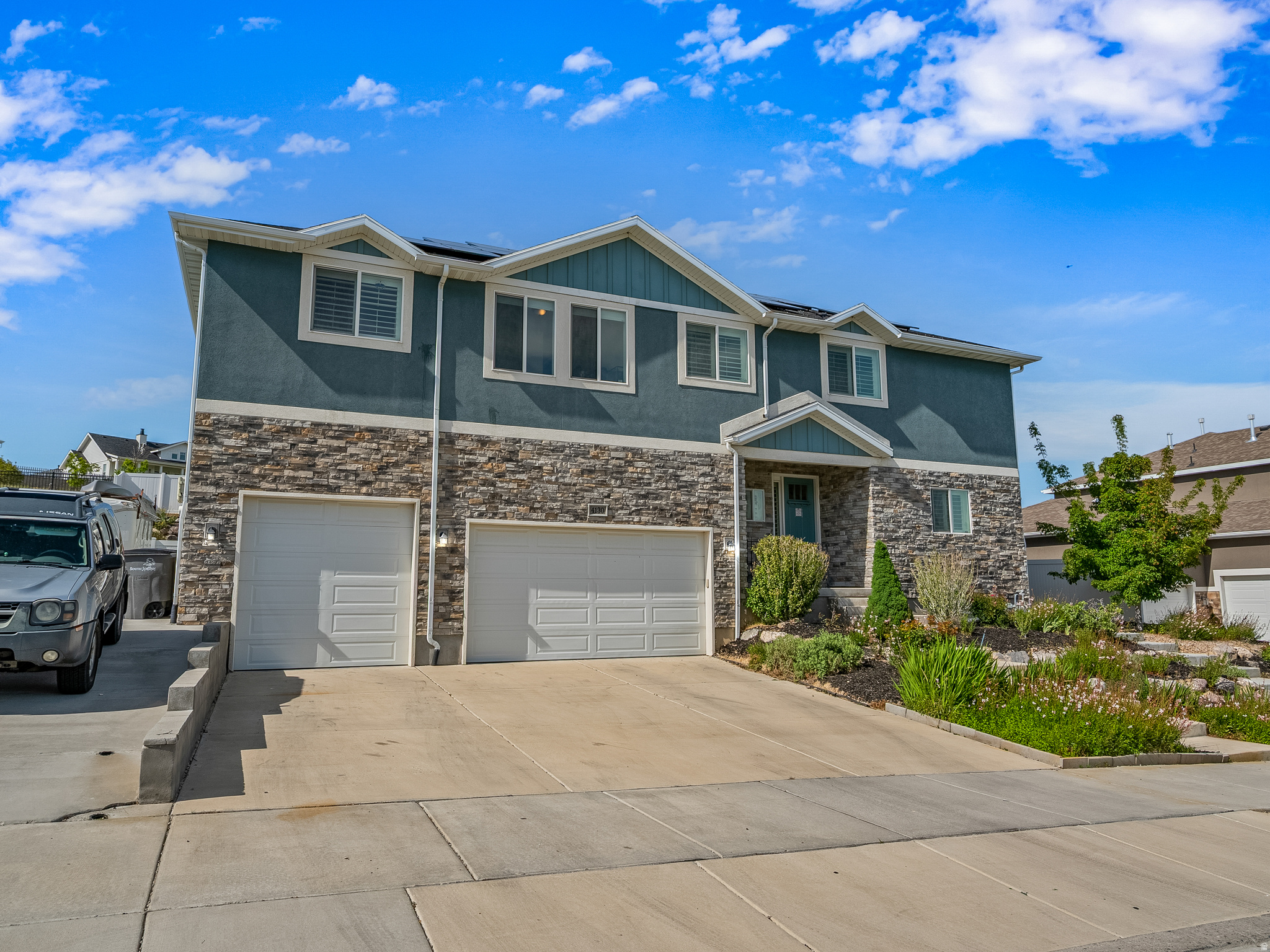 JORDAN HEIGHTS - Residential