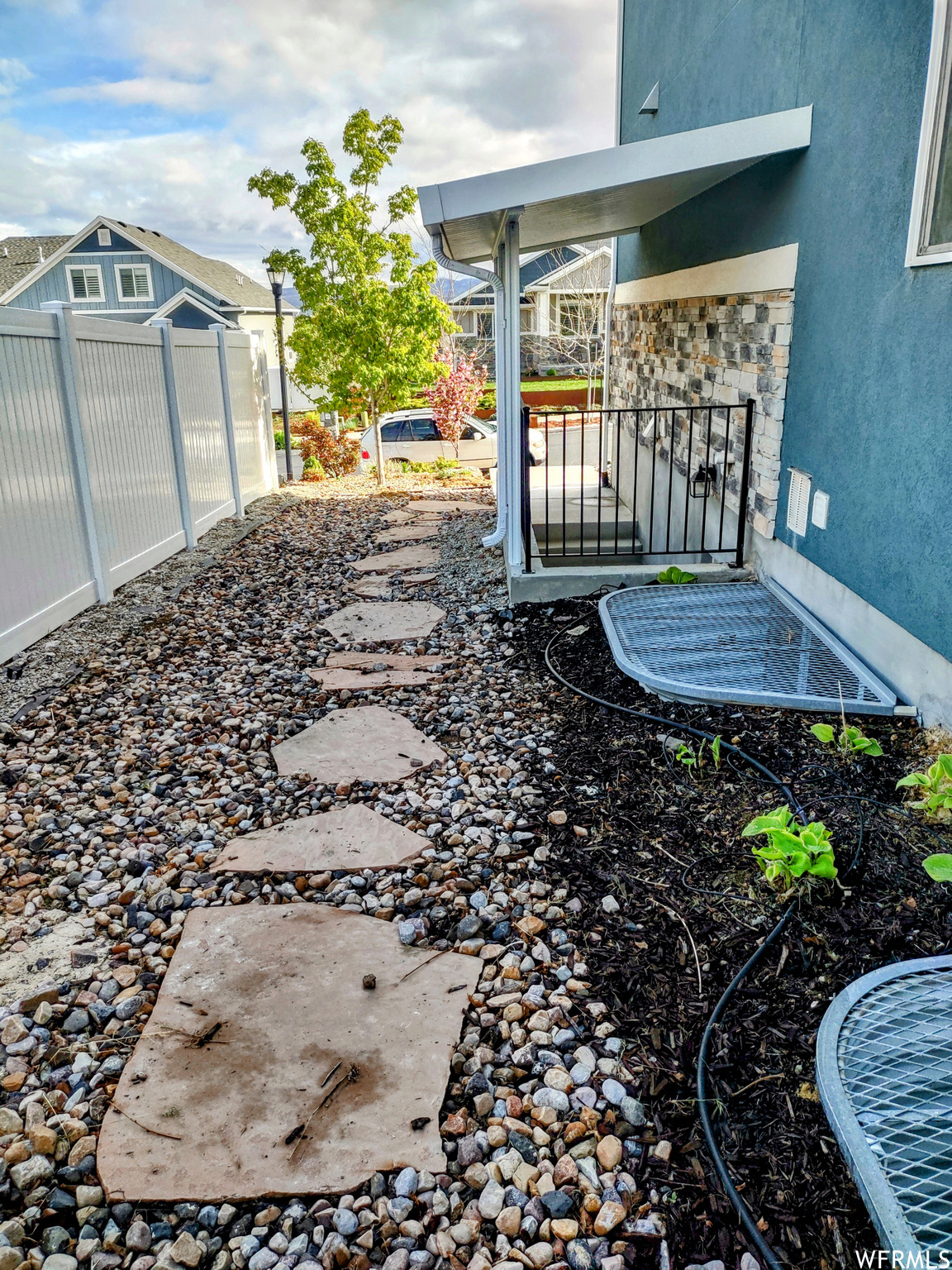 JORDAN HEIGHTS - Residential