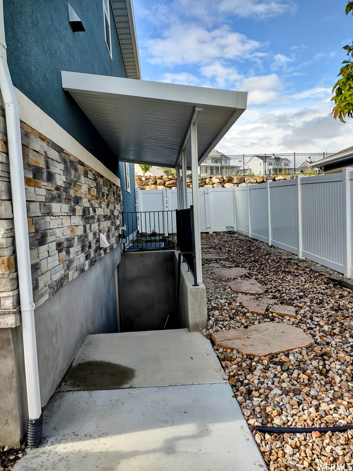 JORDAN HEIGHTS - Residential