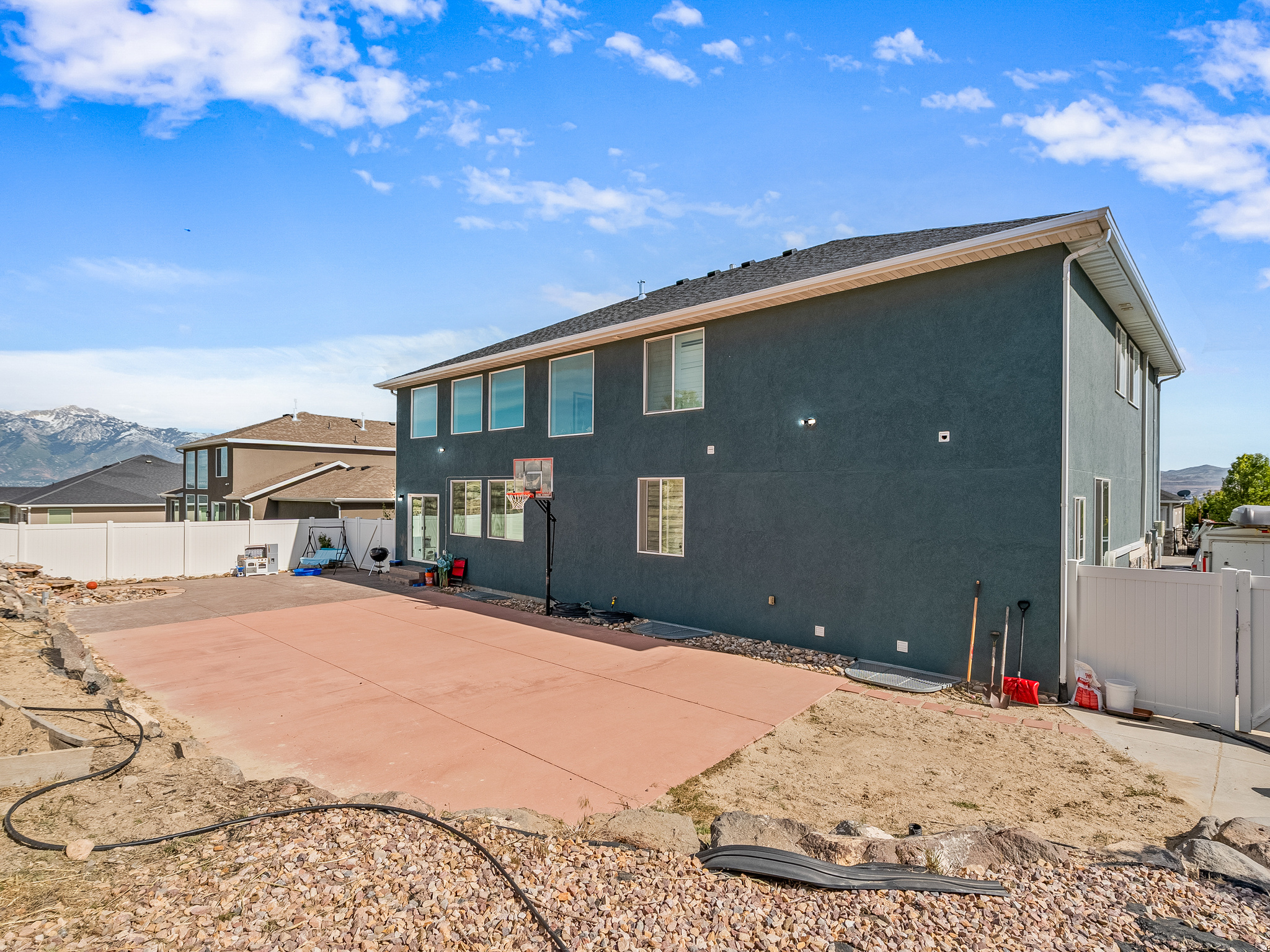 JORDAN HEIGHTS - Residential