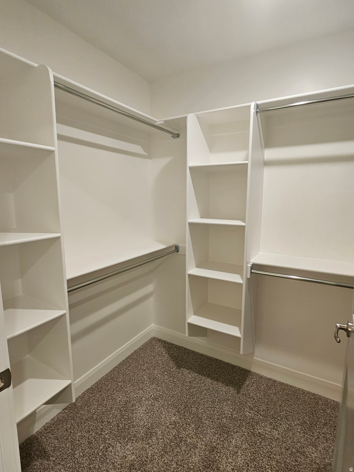 COUNTRY VIEW VILLAS - Residential