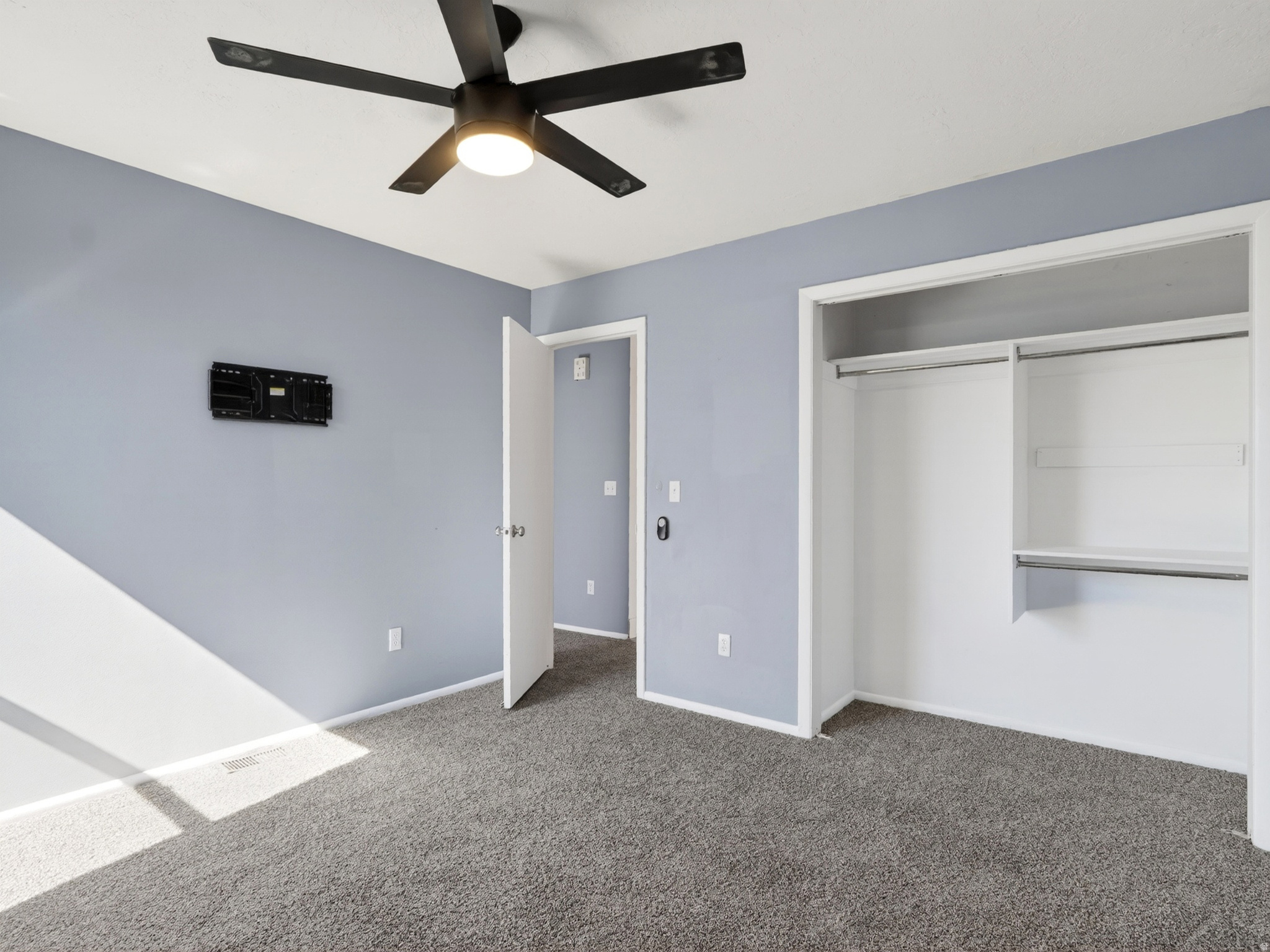MAIN POINT SOUTH SUB - Residential