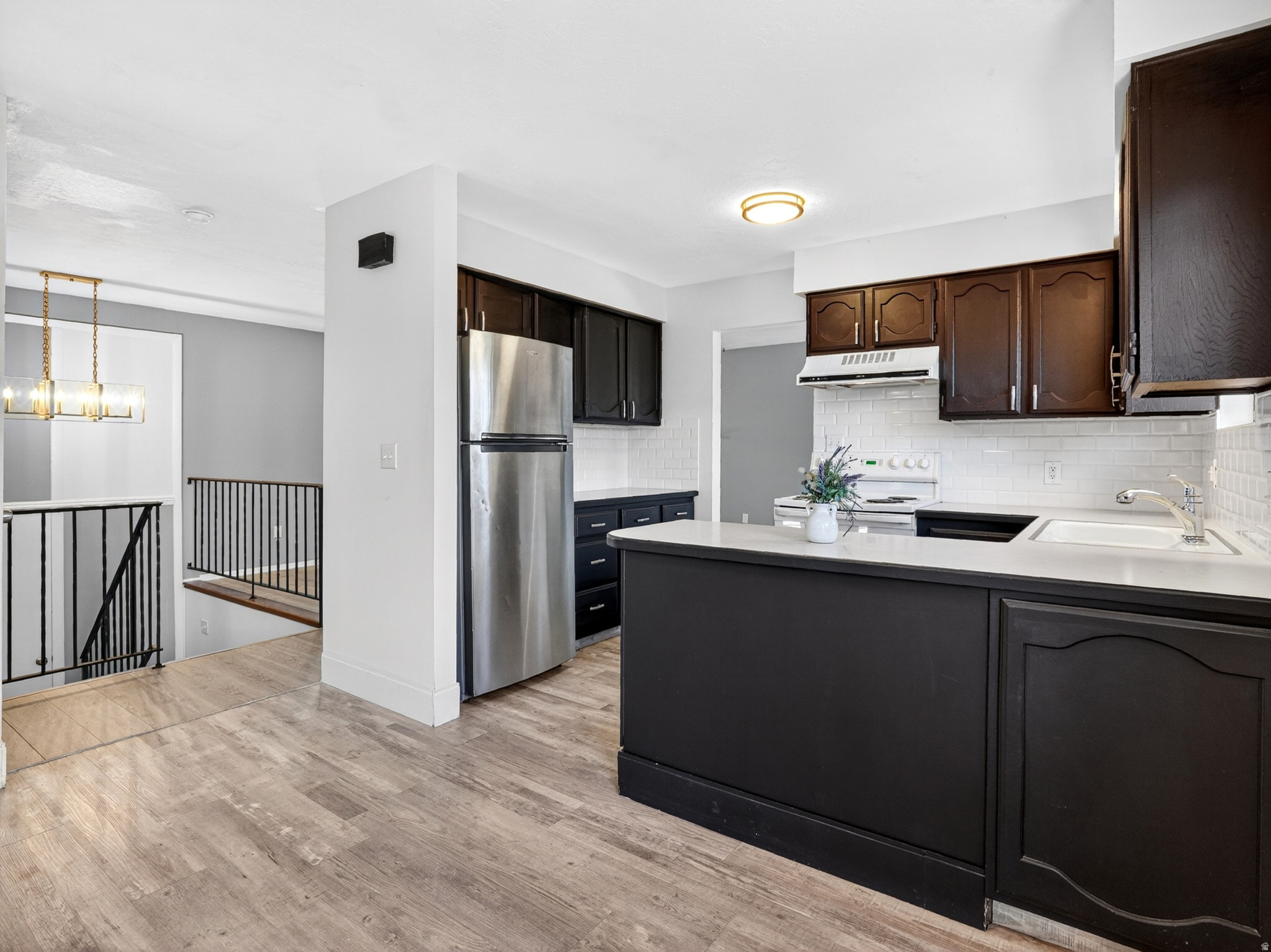 MAIN POINT SOUTH SUB - Residential