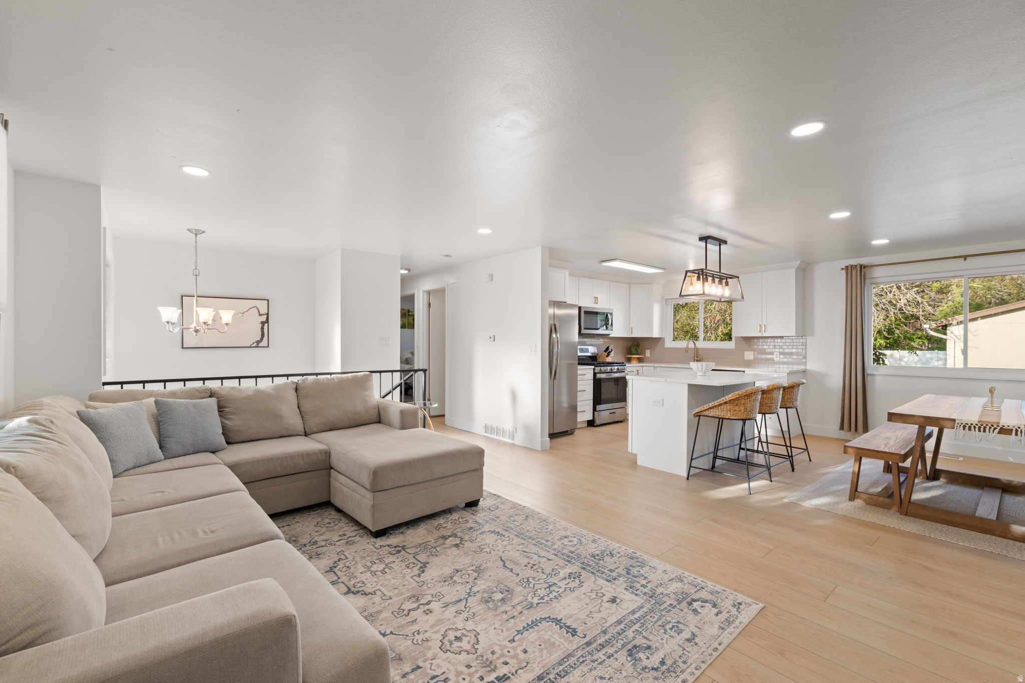 GREEN HILLS - Residential