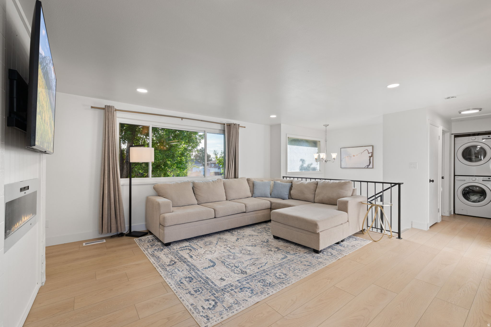 GREEN HILLS - Residential