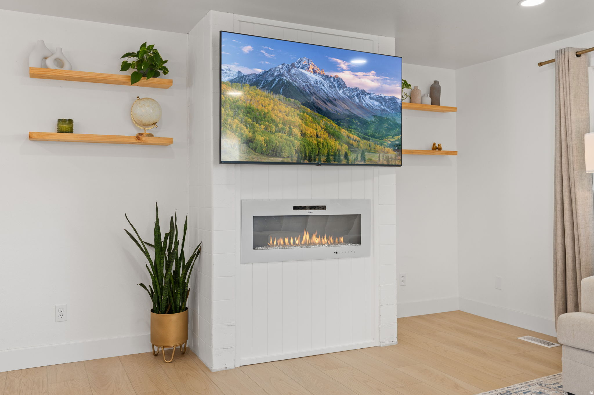 GREEN HILLS - Residential