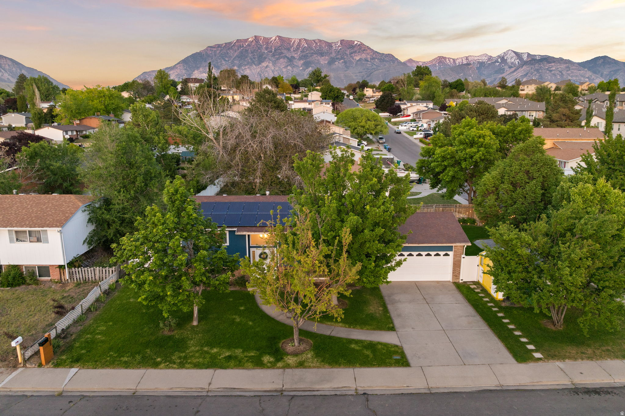 GREEN HILLS - Residential