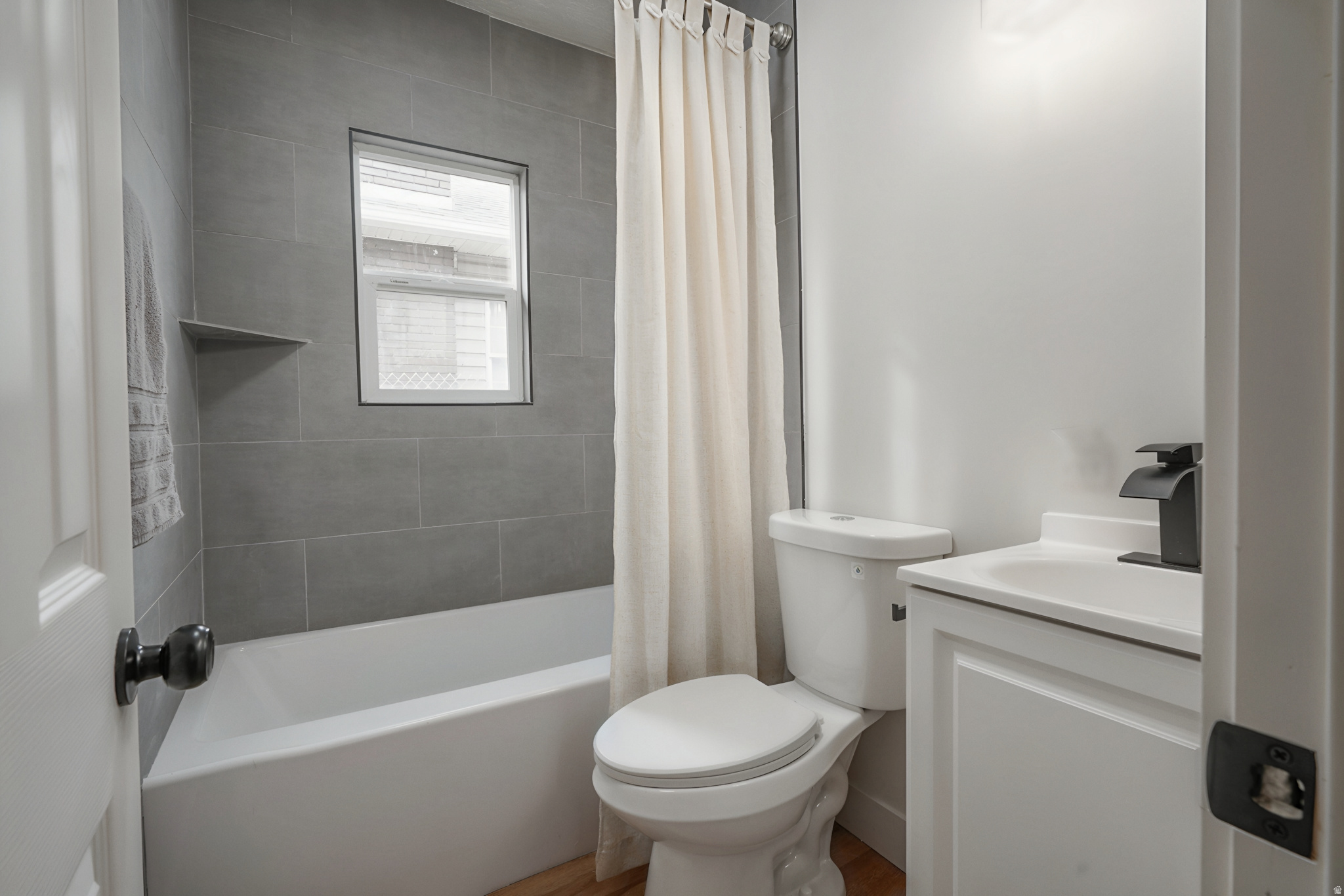 POPLAR GROVE AREA - Residential