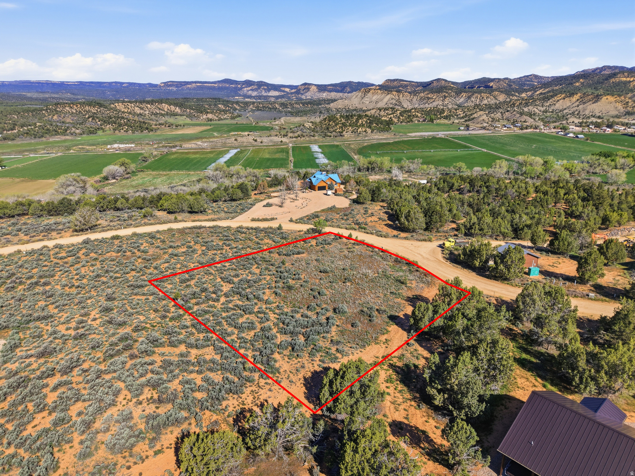 QUARTER CIRCLE H RANCH - Land