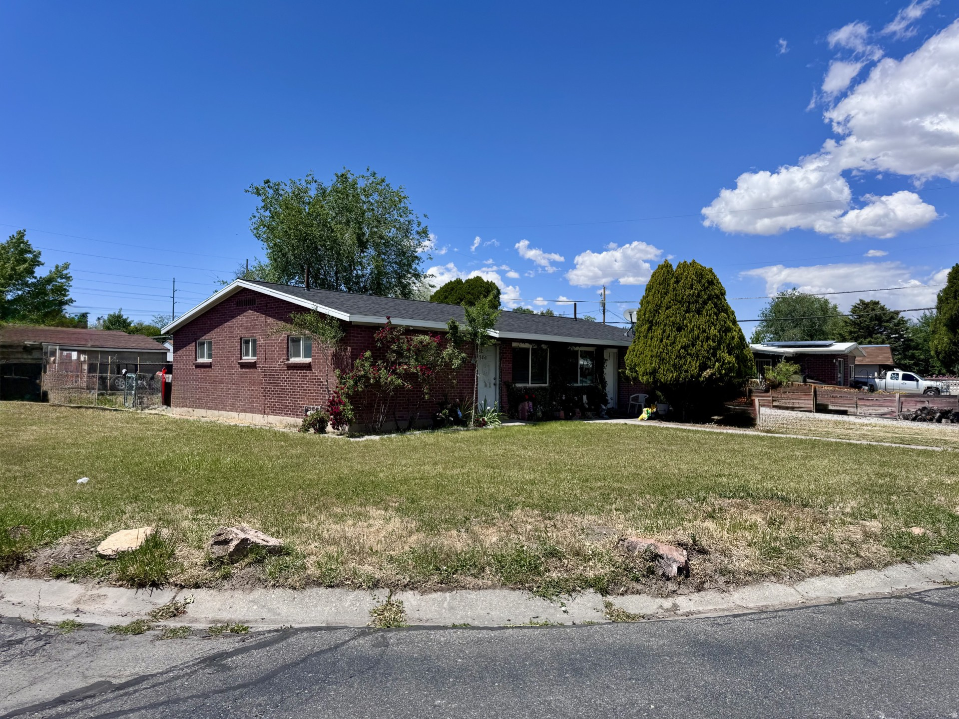 GARDENS SUB - Residential Income