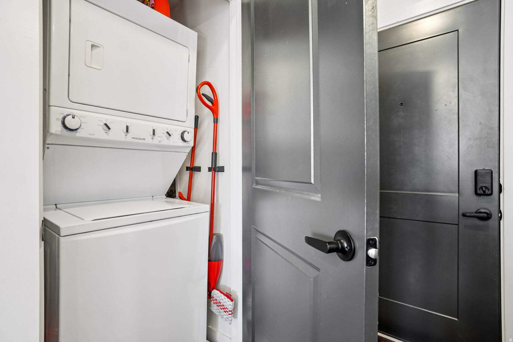 SILVER CREEK VILLAGE - Residential