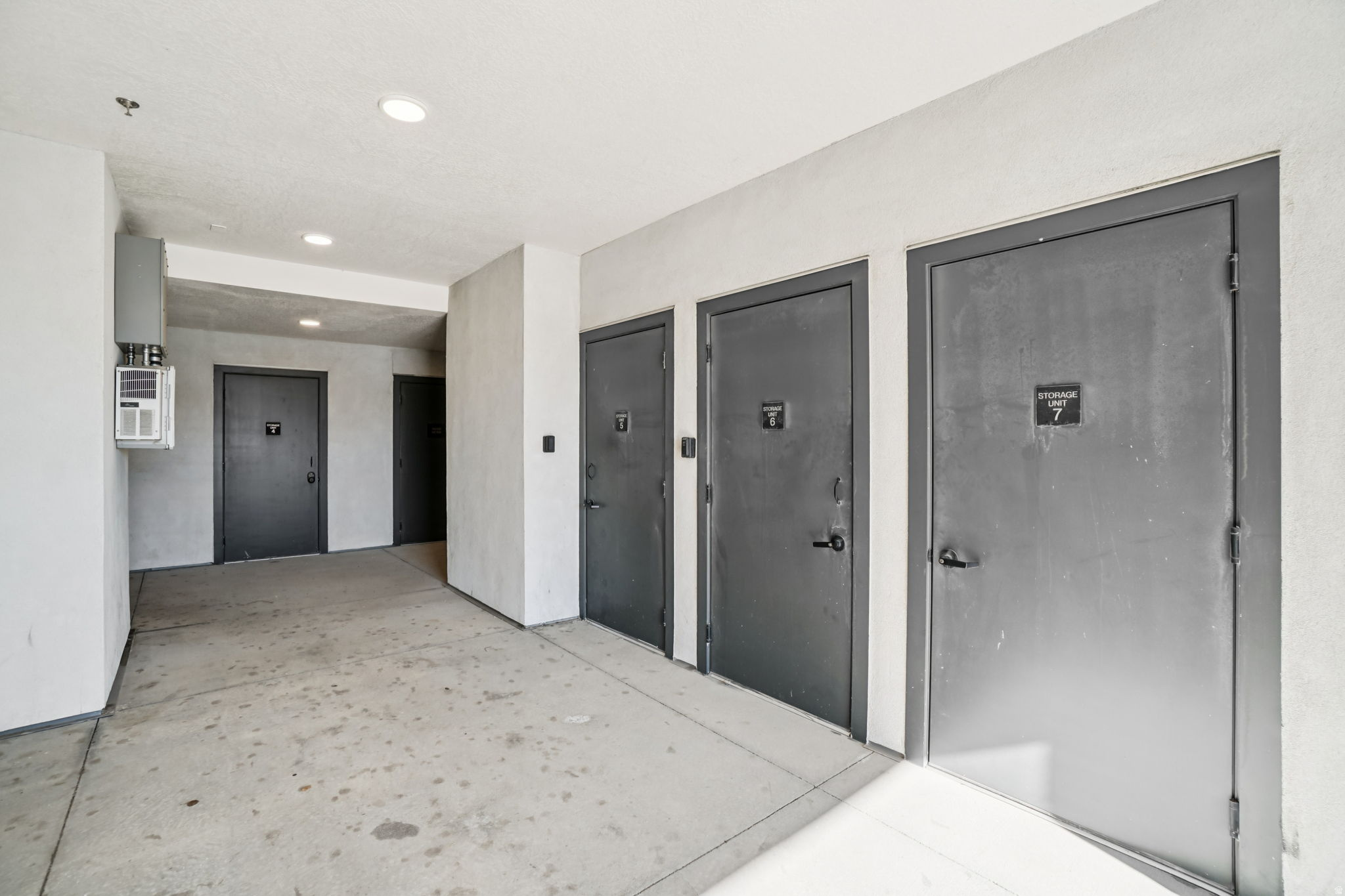 SILVER CREEK VILLAGE - Residential