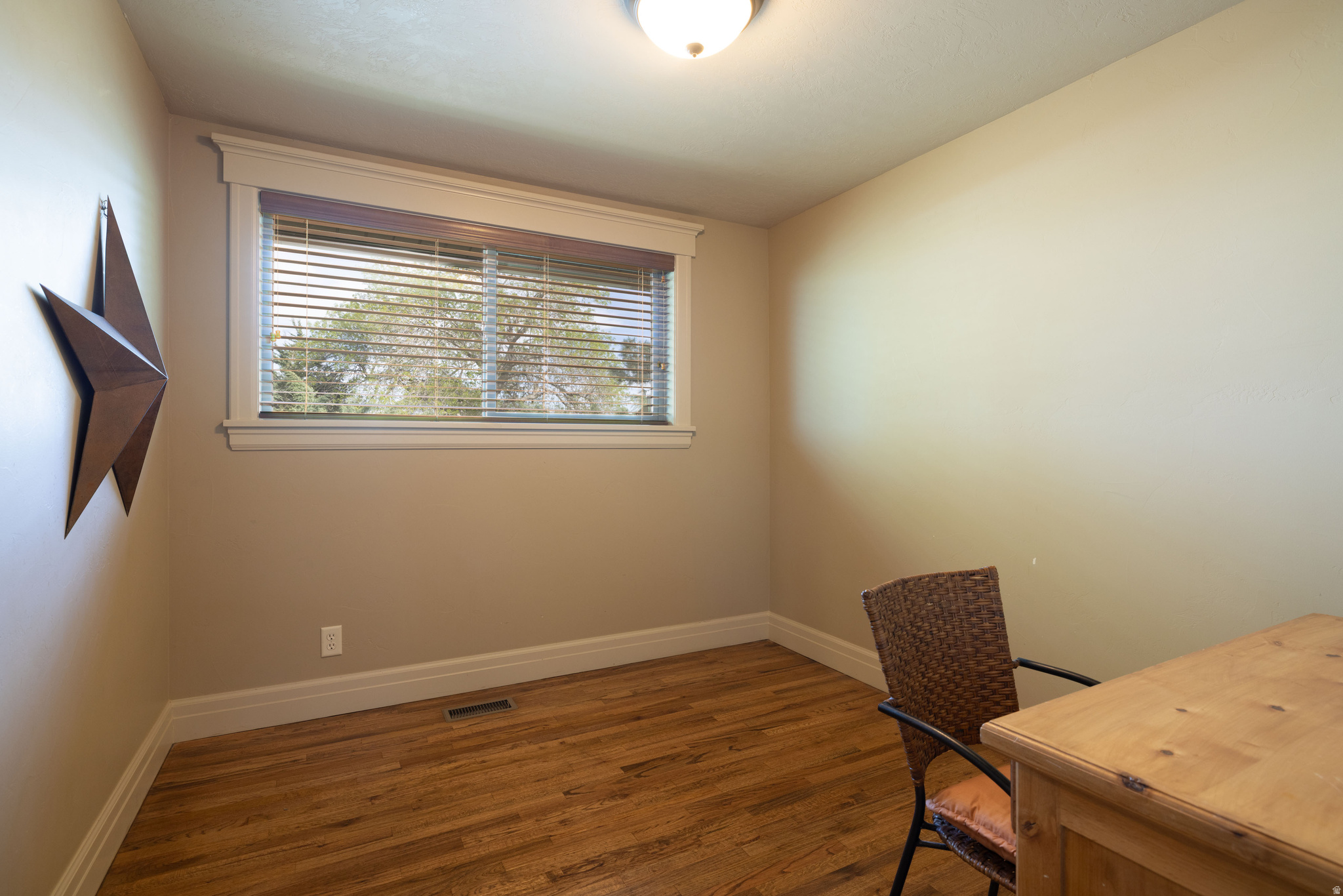 OQUIRRH HILLS - Residential