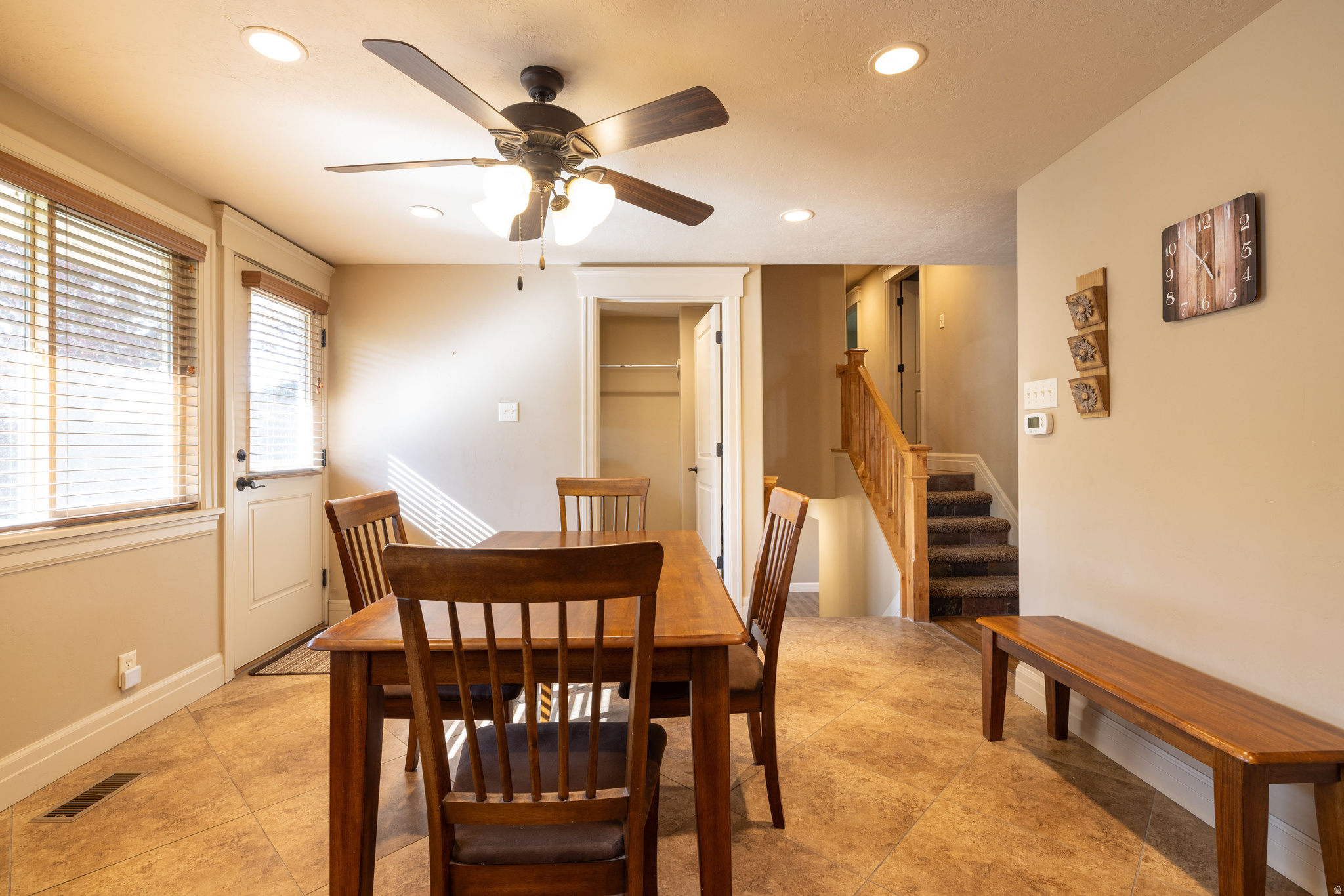 OQUIRRH HILLS - Residential