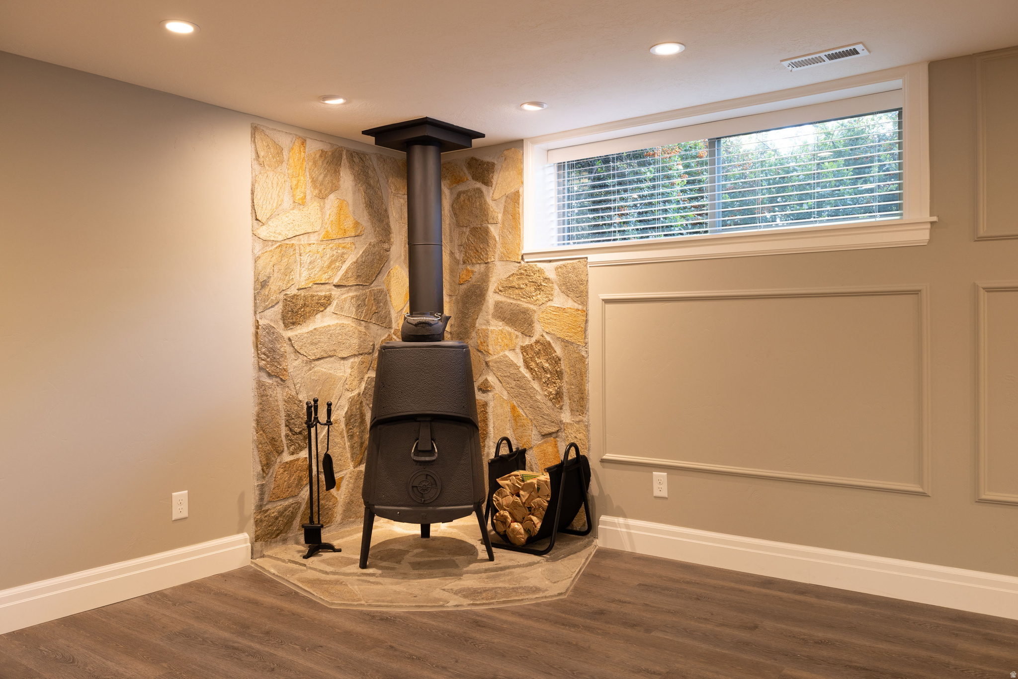 OQUIRRH HILLS - Residential